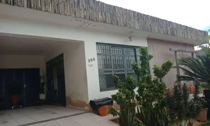 Casa com 3 quartos à venda na Rua 112, Setor Sul, Goiânia