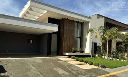 CASA TÉRREA ALTO PADRÃO CONDOMÍNIO PORTAL DO SOL GREEN