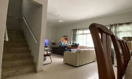 Sobrado com 3 dormitórios à venda, 172 m² por R$ 1.325.000,00 - Campo Grande - Santos/SP