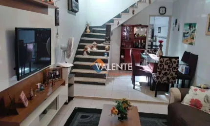 Sobrado com 3 dormitórios à venda por R$ 424.000,00 - Vila Cascatinha - São Vicente/SP