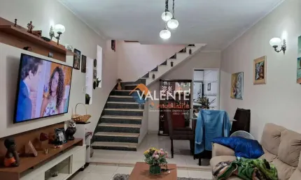 Sobrado com 3 dormitórios à venda, 124 m² por R$ 420.000,00 - Vila Cascatinha - São Vicente/SP