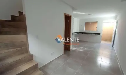 Sobrado com 2 dormitórios à venda, 55 m² por R$ 290.000,00 - Caiçara - Praia Grande/SP