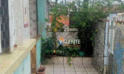 Casa com 3 dormitórios à venda por R$ 370.000,00 - Vila Cascatinha - São Vicente/SP