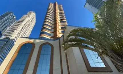 Frente mar em balneário camboriú no edifício vale dourado