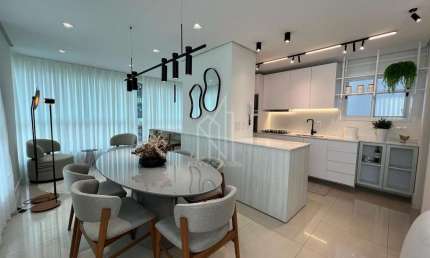 Apartamento mobiliado e decorado no Edifício L´Essence