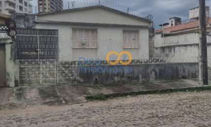 Casa Para Vender com 3 quartos 2 suítes no bairro São João do Tauape em Fortaleza