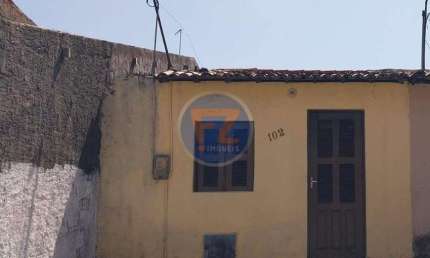 Casa com 3 quartos para alugar no Bonsucesso, Fortaleza , 30 m2 por R$ 750