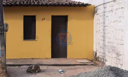 Casa com 2 quartos para alugar no Bonsucesso, Fortaleza , 49 m2 por R$ 550