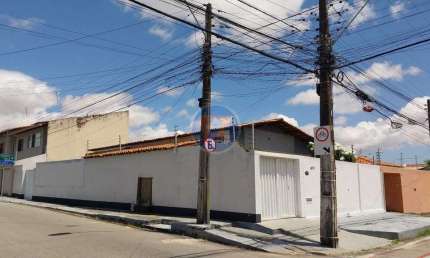 Casa comercial com 5 salas para alugar na Cidade dos Funcionários, Fortaleza , 180 m2 por R$ 3.300