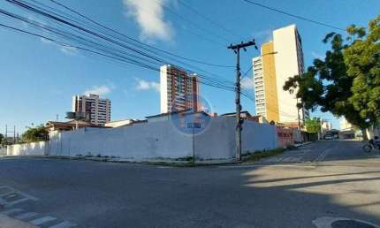 Casa comercial com 1 sala para alugar no Fátima, Fortaleza , 450 m2 por R$ 3.700