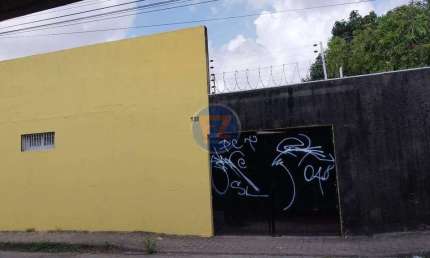 Casa comercial com 4 salas para alugar no Parangaba, Fortaleza , 167 m2 por R$ 1.500