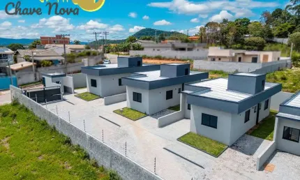 CASA TÉRREA 3 QUARTOS ( 1 SUITE ) Condomínio Fechado ( FLORES DA USINA )
