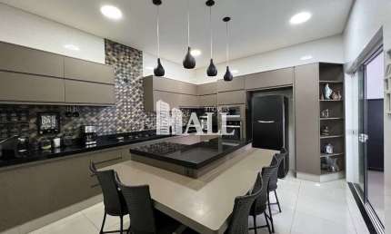 Casa com 4 dorms, Parque Residencial J. Macedo, São José do Rio Preto - R$ 1 mi, Cod: 10835