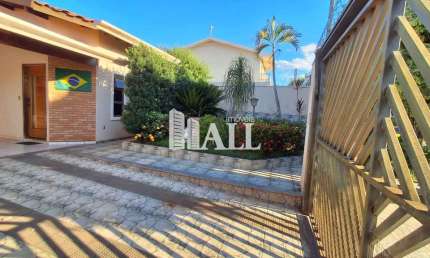 Casa com 3 dorms, Parque das Flores II, São José do Rio Preto - R$ 600 mil, Cod: 13183