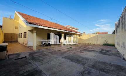 Casa com 3 dorms, Jardim Tarraf II, São José do Rio Preto - R$ 680 mil, Cod: 13494