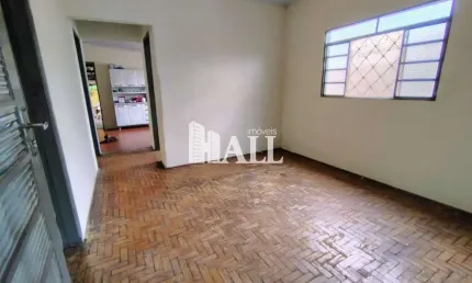 Casa com 3 dorms, Vila Moreira, São José do Rio Preto - R$ 200 mil, Cod: 15236