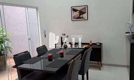 Casa com 3 dorms, Parque Residencial J. Macedo, São José do Rio Preto - R$ 630 mil, Cod: 15413