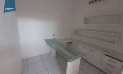 Sala Comercial de 25 m² em Localização Premium com Infraestrutura Completa