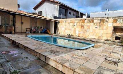 Casa Alto Padrão com Piscina e Deck Gourmet a 450m do Shopping Via Sul!