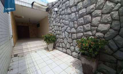 Casa com 3 dormitórios à venda, 151 m² por R$ 690.000,00 - Parque Manibura - Fortaleza/CE