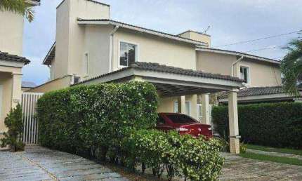 Casa com 3 dormitórios à venda, 240 m² por R$ 820.000,00 - Guaribas - Eusébio/CE