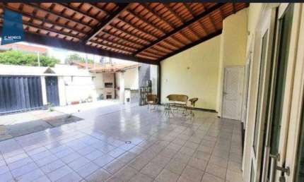 Casa com 4 dormitórios à venda, 184 m² por R$ 700.000,00 - Lago Jacarey - Fortaleza/CE