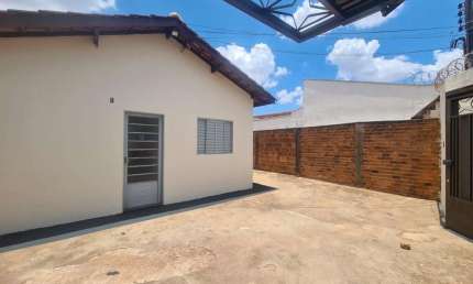 CASA  A VENDA NO PORTAL DO ALTO - 2 QUARTOS - 250m² - R$260.000,00 - RIBEIRÃO PRETO/SP