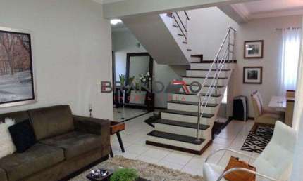 Sobrado à venda no Jardim Palmares Ribeirão Preto, 3 qaurtos sendo 1 suíte por R$ 838.000,00