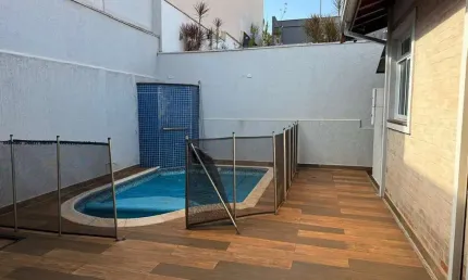 CASA TÉRREA Á VENDA NO RESIDENCIAL NOVA ALIANÇA - 3 DORMITÓRIOS SENDO UMA SUÍTE - R$1.272.000,00 - ZONA SUL