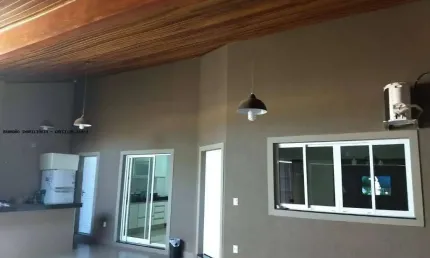 CASA Á VENDA NO RESIDENCIAL GREENVILLE RIBEIRÃO PRETO, com 3 quartos sendo um suíte com closet por R$ 699.000,00