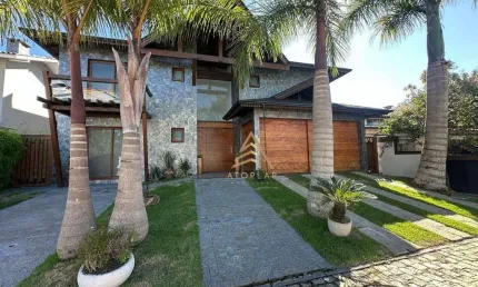Casa com 4 suítes sendo 1 master à venda, 400 m² por R$ 7.800.000 - Estados - Balneário Camboriú/SC