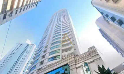 Apartamento com 3 dormitórios à venda, 138 m² por R$ 3.661.009,80 - Centro - Balneário Camboriú/SC