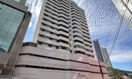 Apartamento com 3 dormitórios à venda, 118 m² por R$ 2.542.367,95 - Centro - Balneário Camboriú/SC