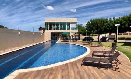 Casa em condomínio fechado com 4 quartos à venda na Rua Santa Cecília, 2700, Pires Façanha, Eusébio por R$ 560.000