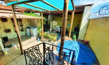 Casa à venda 2 Quartos, 1 Suite, 2 Vagas, 394M², Santa Maria, Contagem -