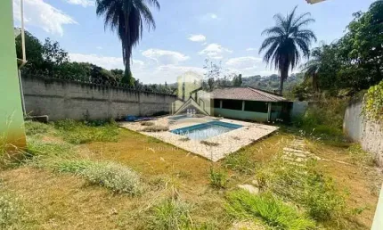 Fazenda à venda 4 Quartos, 1 Suite, 10 Vagas, 550M², Bairro Ipe Amarelo, Esmeralda -