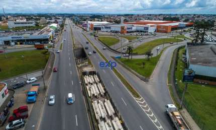 Terreno à venda na Avenida Rui Barbosa, 7695, Boneca do Iguaçu, São José dos Pinhais por R$ 26.000.000