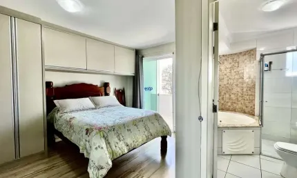 Casa com 4 quartos à venda na rua eduardo couture, 16, jardim das américas, curitiba por r$ 840.000