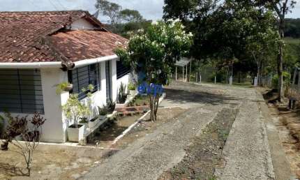 Chácara / sítio com 3 quartos à venda na Granja Maria do CArmo, 170, Zona Rural, Goiana por R$ 265.000