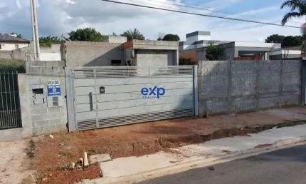 Casa com 4 quartos à venda na Alayde Mathias Ferreira, 616, Campos de Atibaia, Atibaia por R$ 480.000