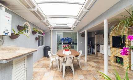 Casa em condomínio fechado com 4 quartos à venda na Dulcilia Sequinele Pinheiro, 37, Boqueirão, Curitiba por R$ 749.999