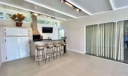 Casa em condomínio fechado com 3 quartos à venda na rua simão brante, 543, uberaba, curitiba por r$ 890.000