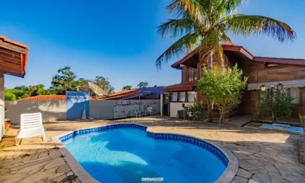 Casa com 3 quartos à venda na Vitorio Paulo Gallo, 319, Vila Gallo, Vinhedo por R$ 750.000