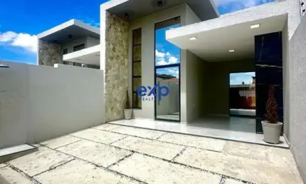 Casa com 3 quartos à venda na gilberto mendonça, 120, Guaribas, Eusébio por R$ 415.000