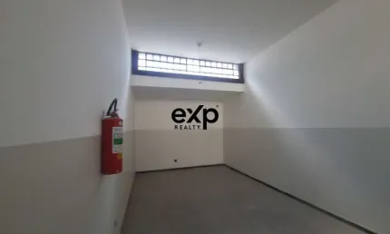 Sala comercial à venda na Rua Padre Eustáquio, 450, Carlos Prates, Belo Horizonte por R$ 108.000
