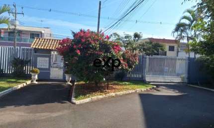 Casa em condomínio fechado com 3 quartos à venda na Rua Cascavel, 2848, Boqueirão, Curitiba por R$ 329.000