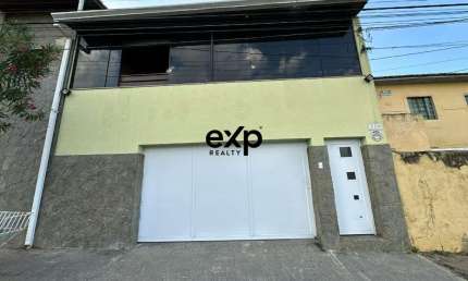 Casa com 3 quartos à venda na Rua Walfrido Novaes Gomes, 330, Vila Ana Rosa Novaes, Cruzeiro por R$ 480.000