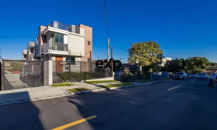 Casa em condomínio fechado com 3 quartos à venda na Rua Araci Fernandes, 21, Tingui, Curitiba por R$ 790.000