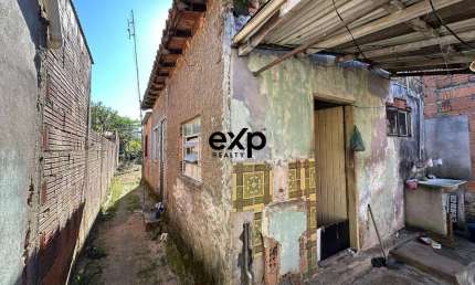 Casa com 2 quartos à venda na José Pinto Fernandes, 83, São João, Cachoeira Paulista por R$ 226.000
