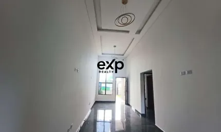 Casa com 3 quartos à venda na Pessegueiro, 100, Eucaliptos, Fazenda Rio Grande por R$ 560.000